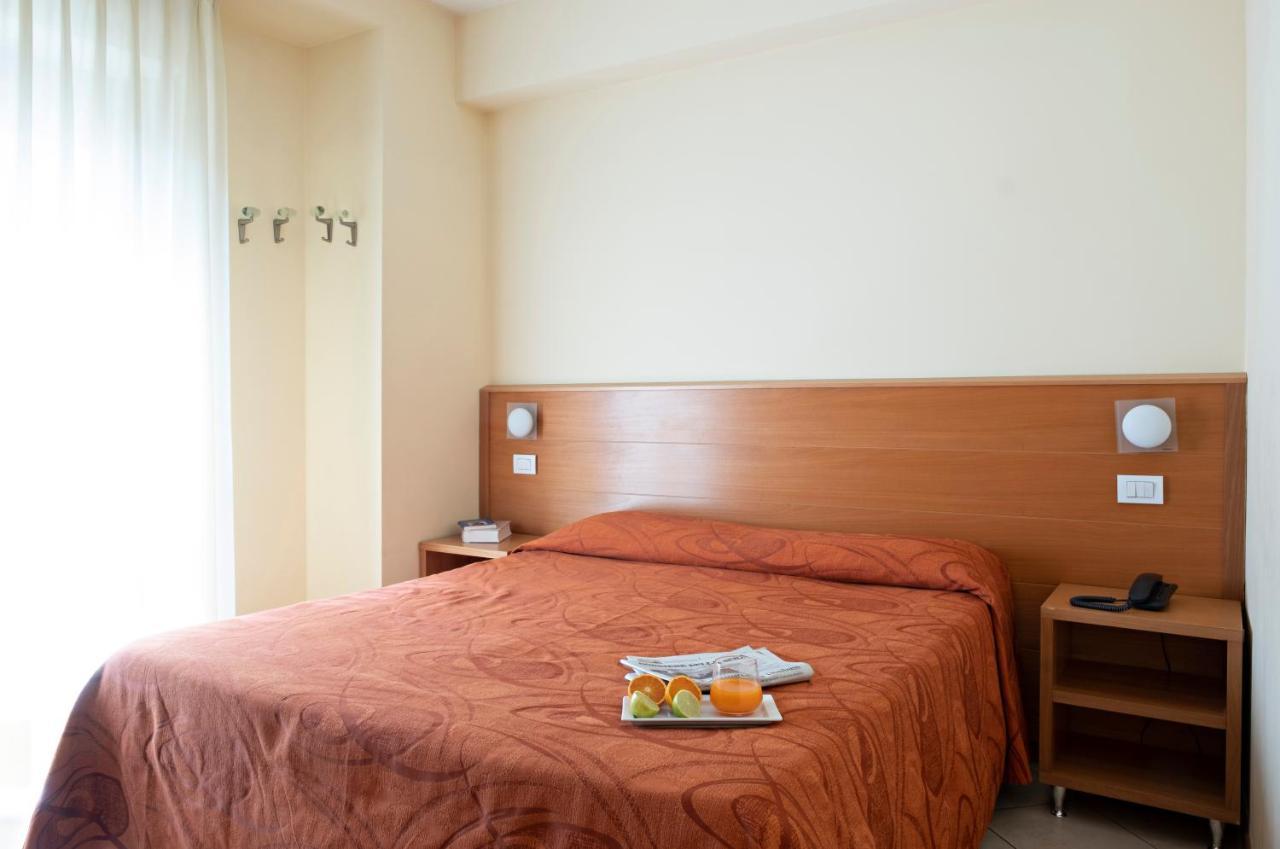 Hotel Mirage Viareggio Habitación foto